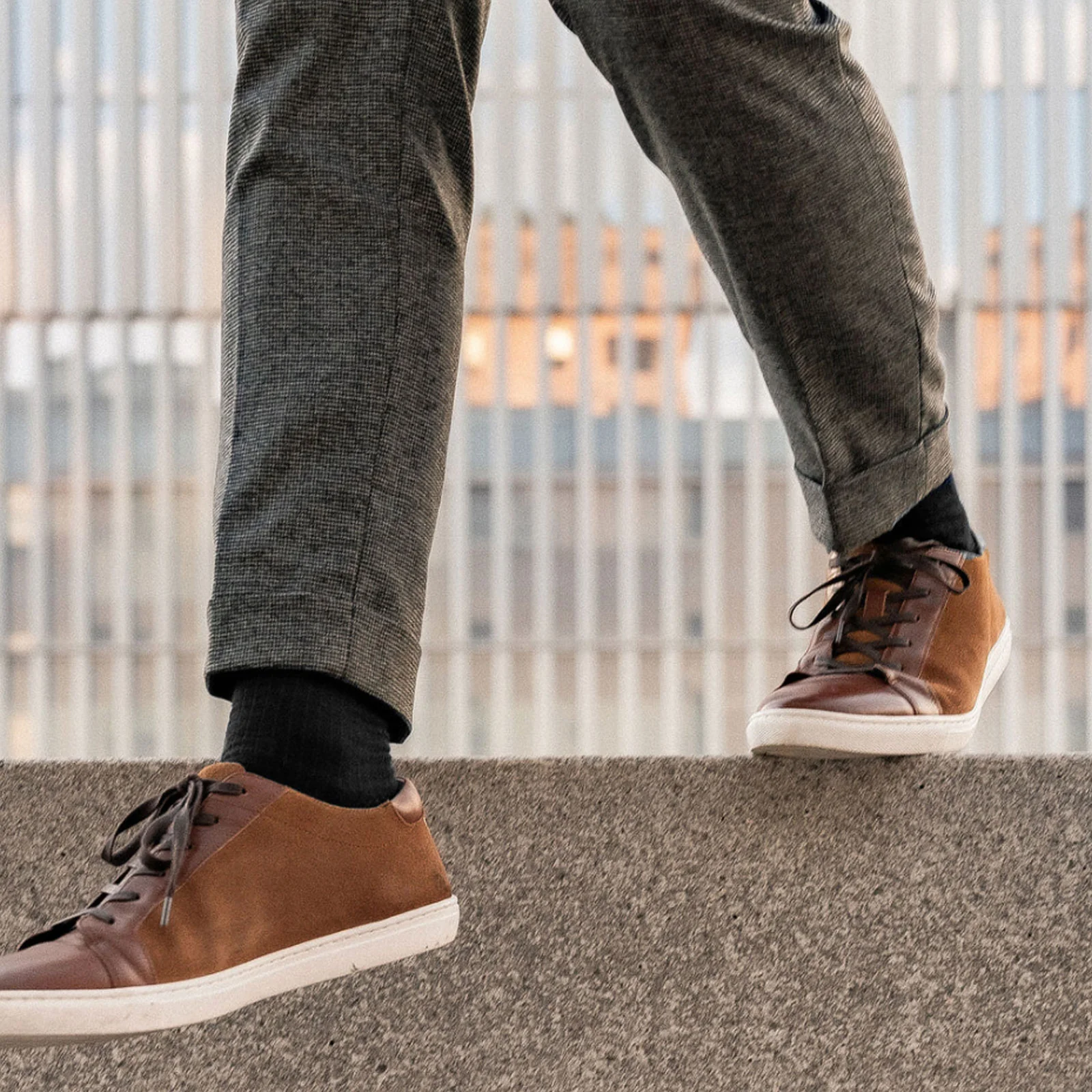 Feetures Max Cushion Classic Rib Crew Sock (Men) - Black - Image 3